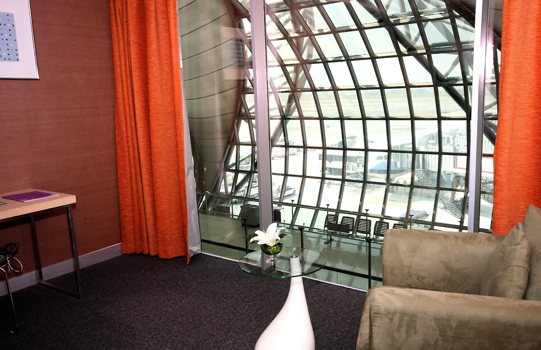 Miracle Transit Hotel-1